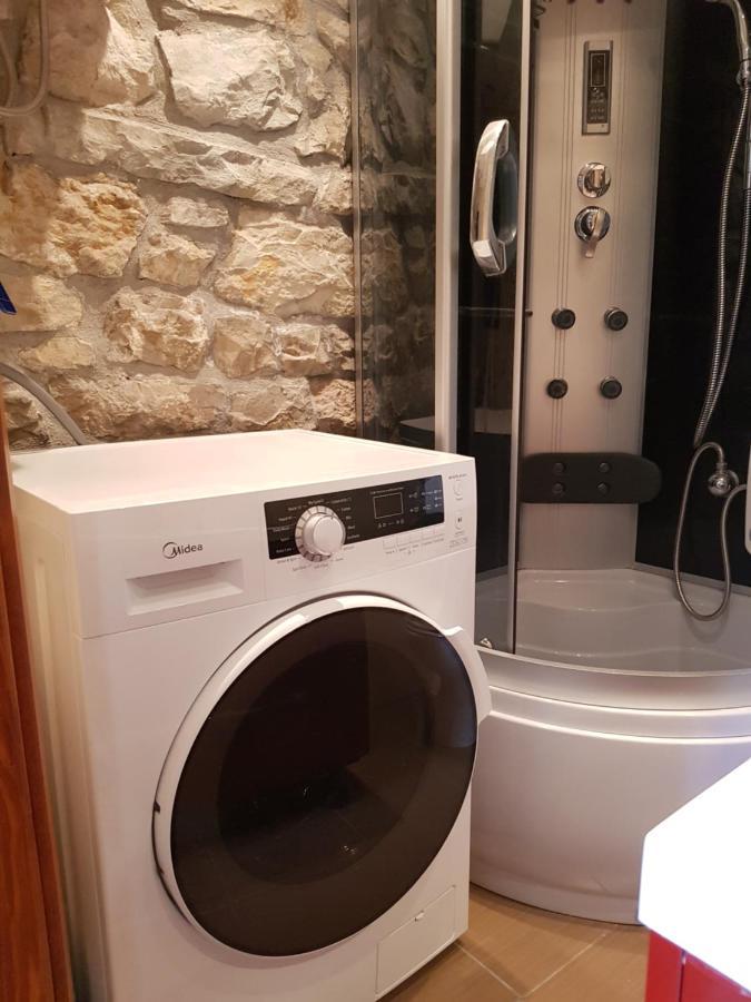 Studio Apartment Jelinek Brela Luaran gambar