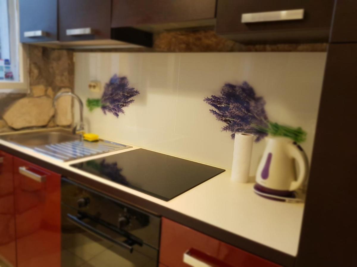 Studio Apartment Jelinek Brela Luaran gambar
