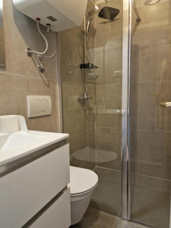 Studio Apartment Jelinek Brela Bilik gambar