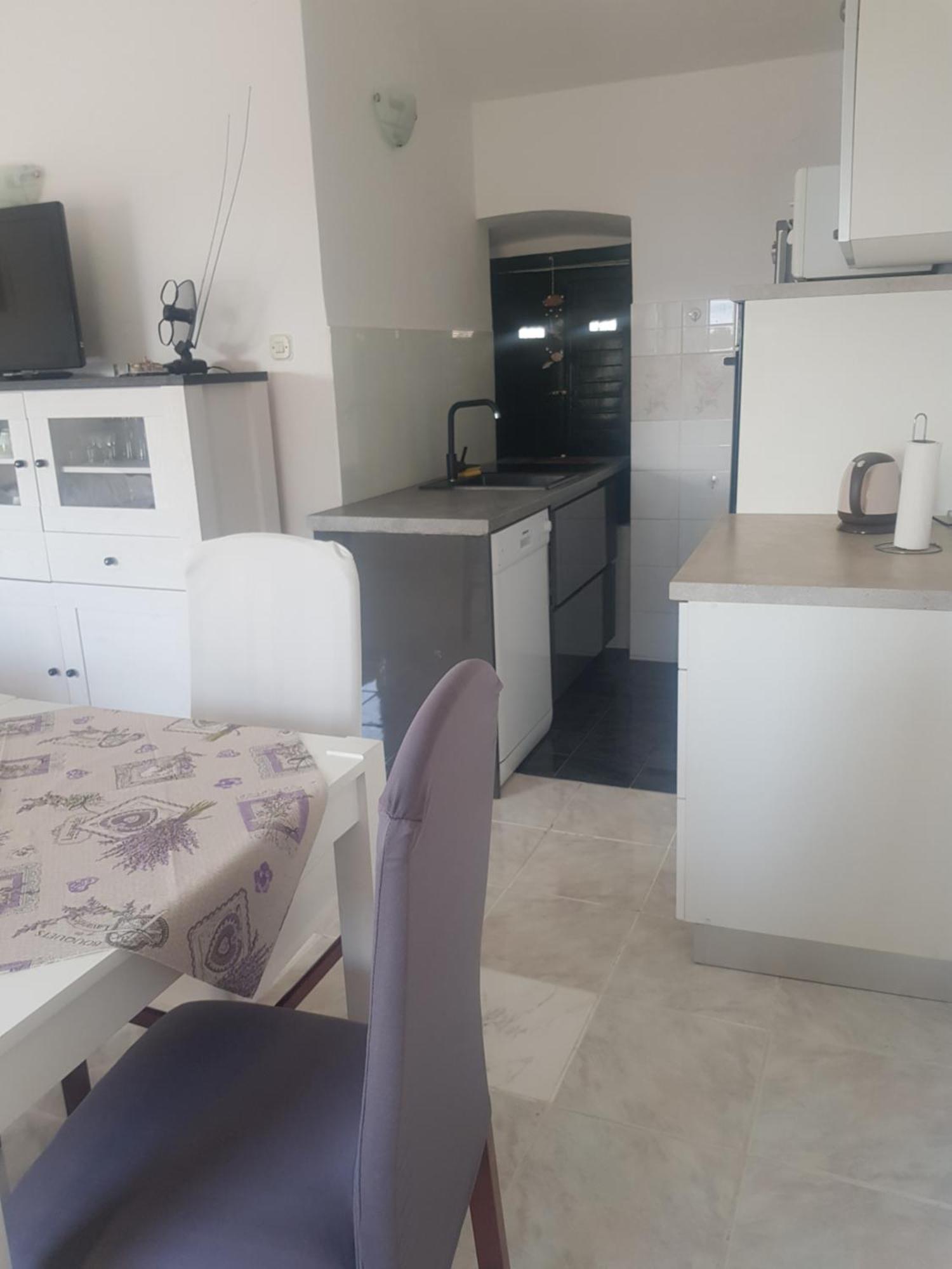 Studio Apartment Jelinek Brela Bilik gambar