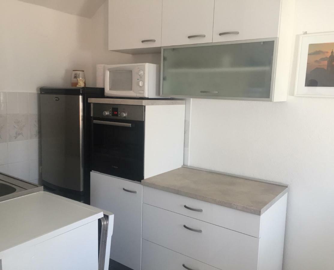 Studio Apartment Jelinek Brela Luaran gambar